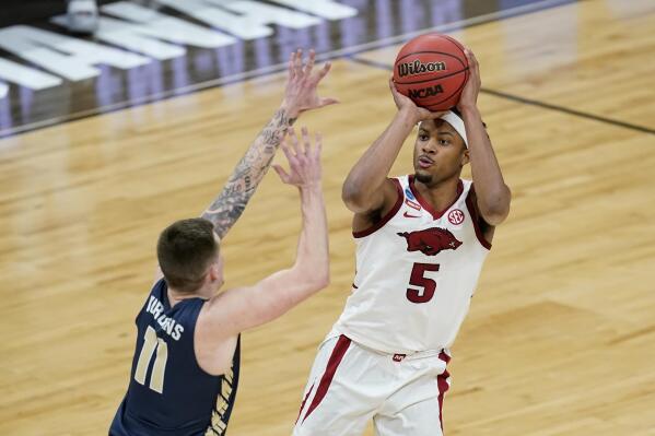 Green headlines list of shooting guards in NBA draft AP News